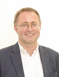 Dr. Martin Arneth